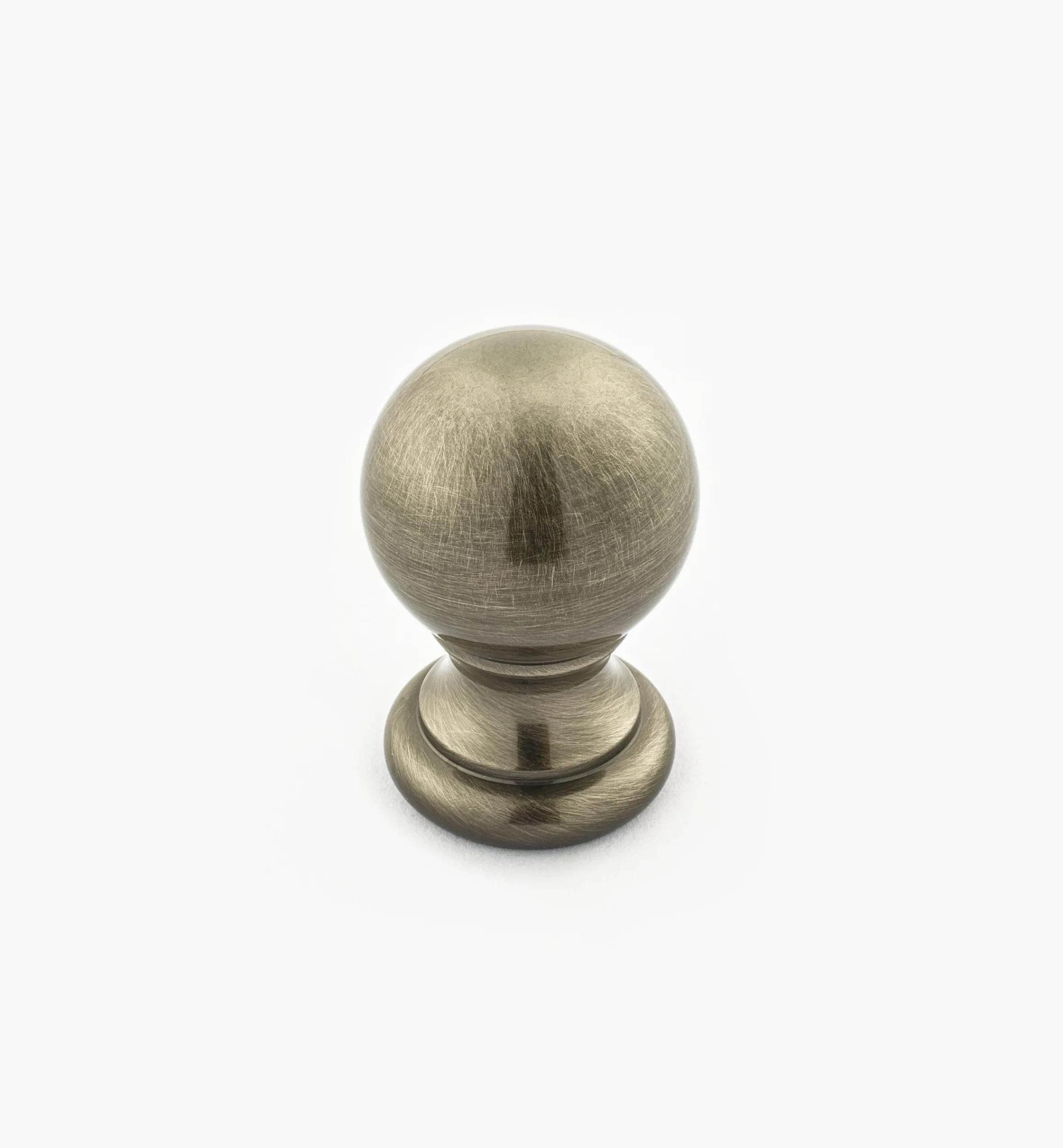 Lee Valley Knobs>Turned Brass Ball Knobs