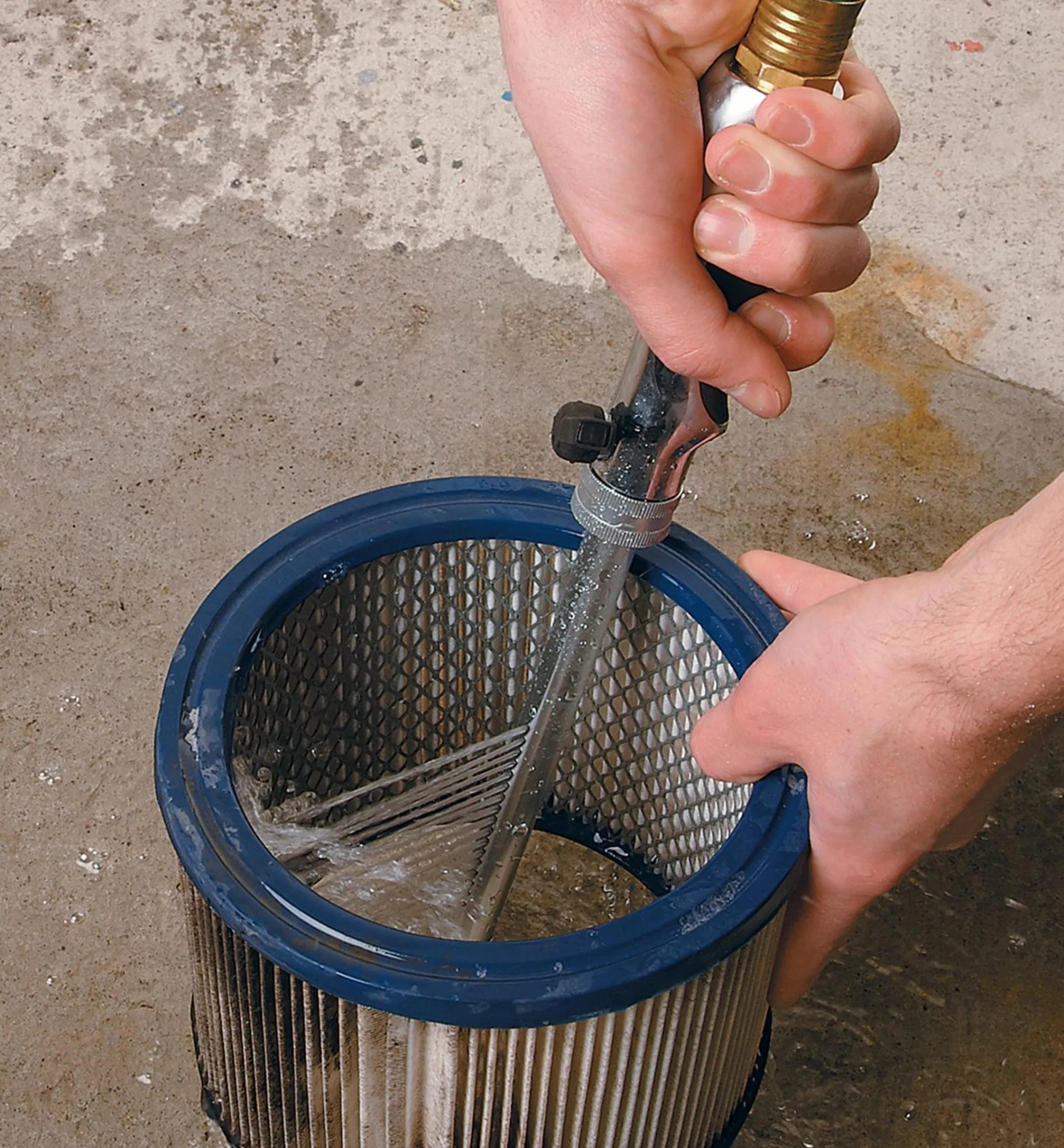Lee Valley Workshop>Vacuum Filter Cleaning Wand