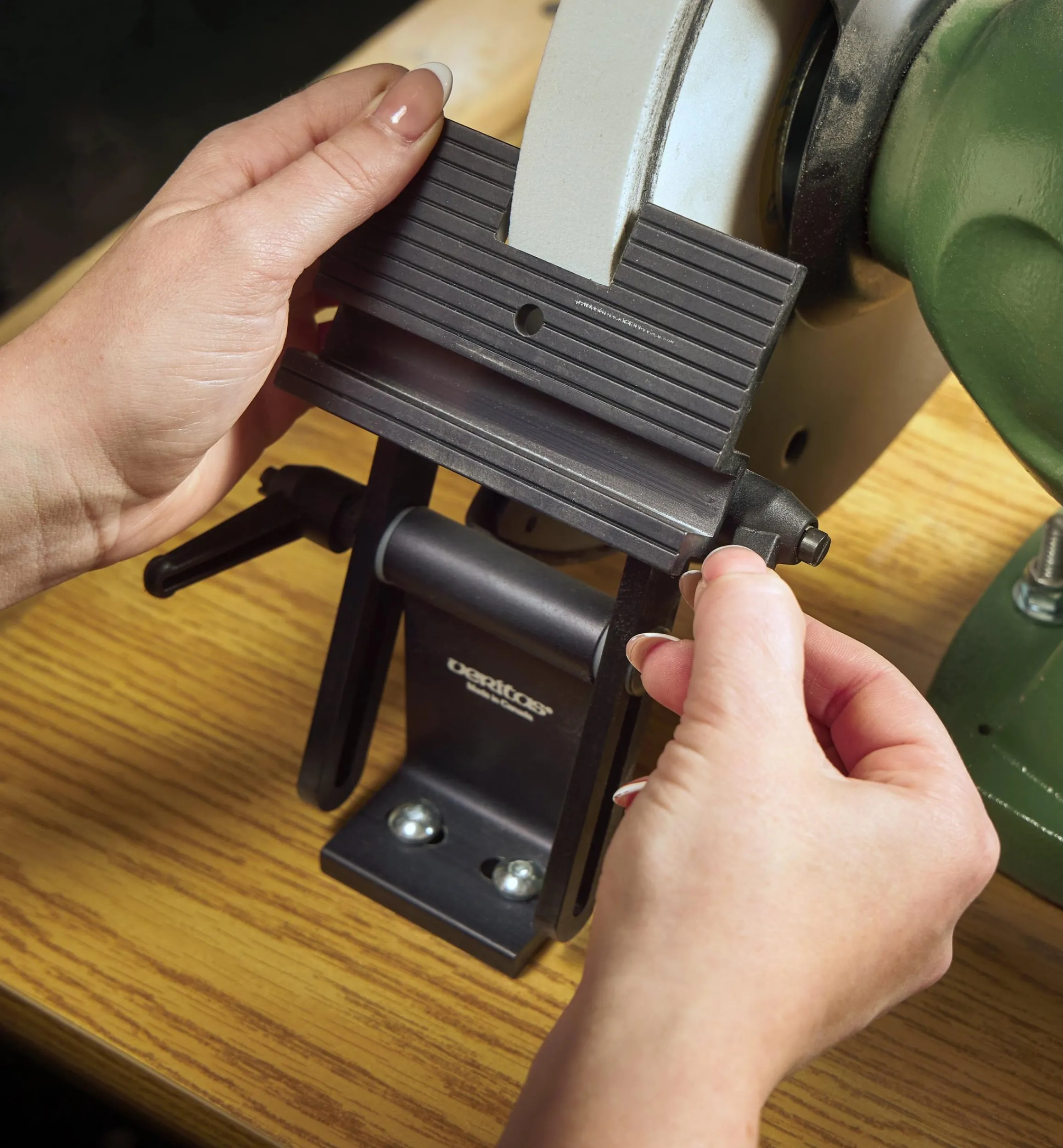 Lee Valley Sharpening>Veritas Grinder Tool Rest