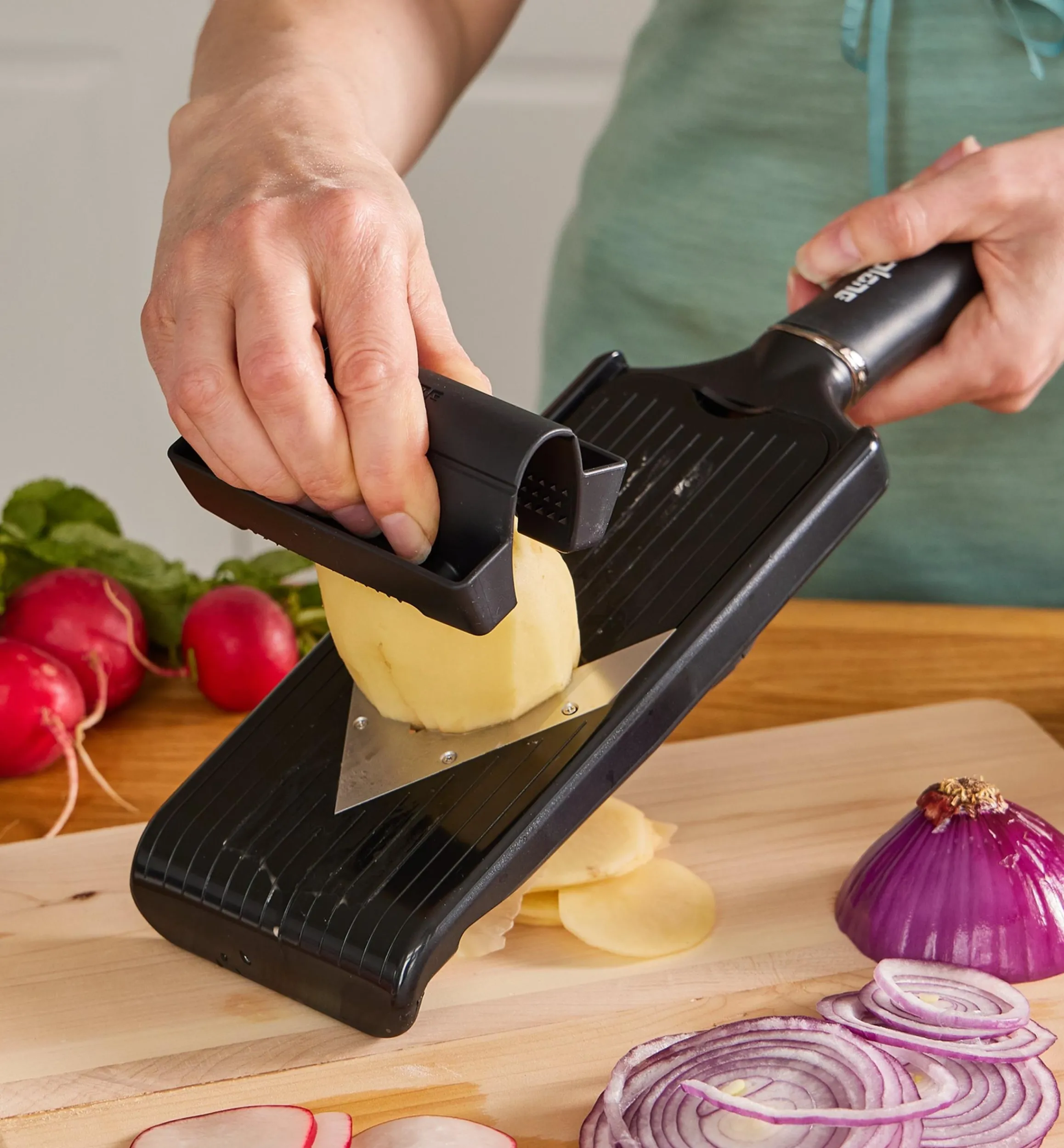 Lee Valley Slicers And Mandolines>V-Slicer With Julienne Blade