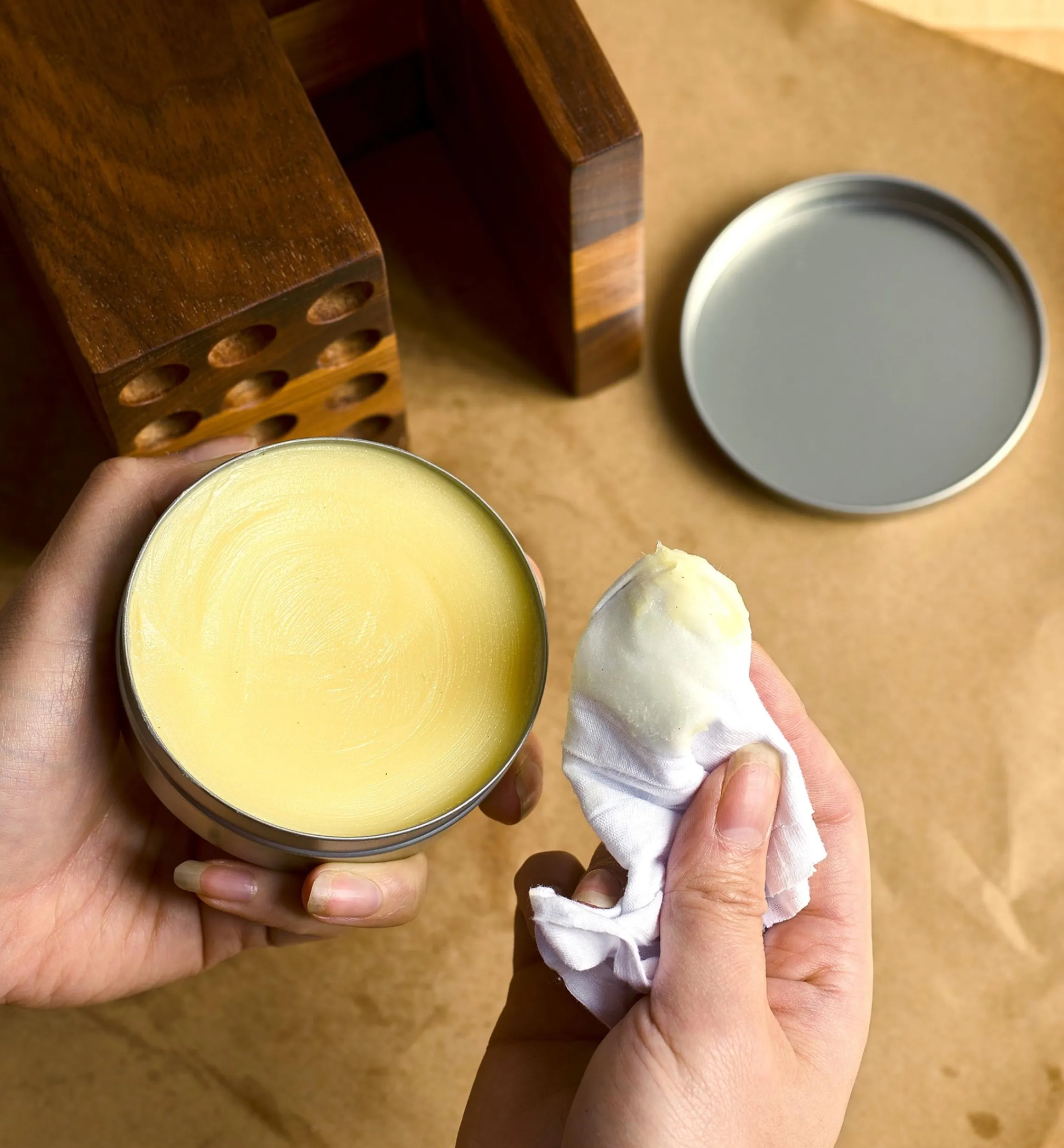 Lee Valley Supplies>Walrus Oil Furniture Wax