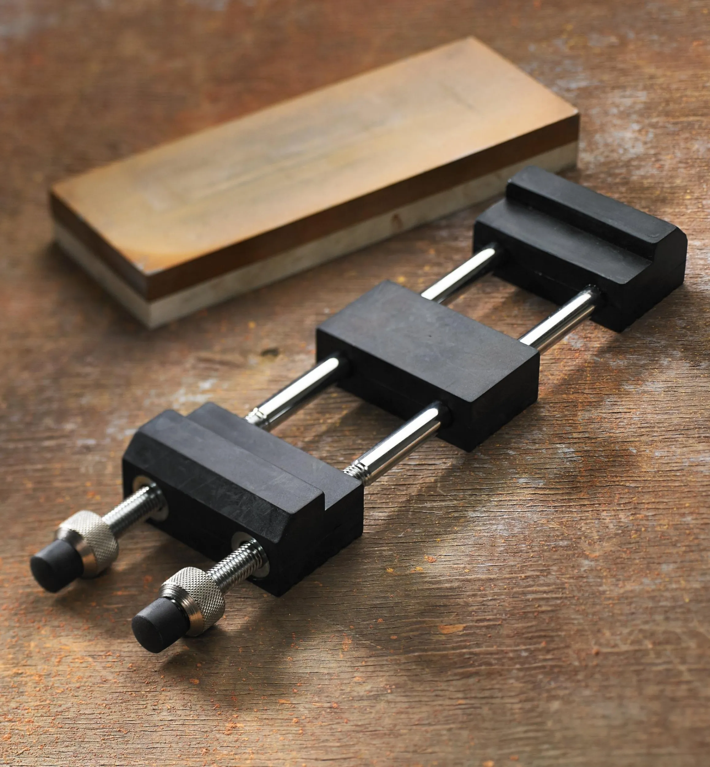 Lee Valley Sharpening>Water Stone Holder