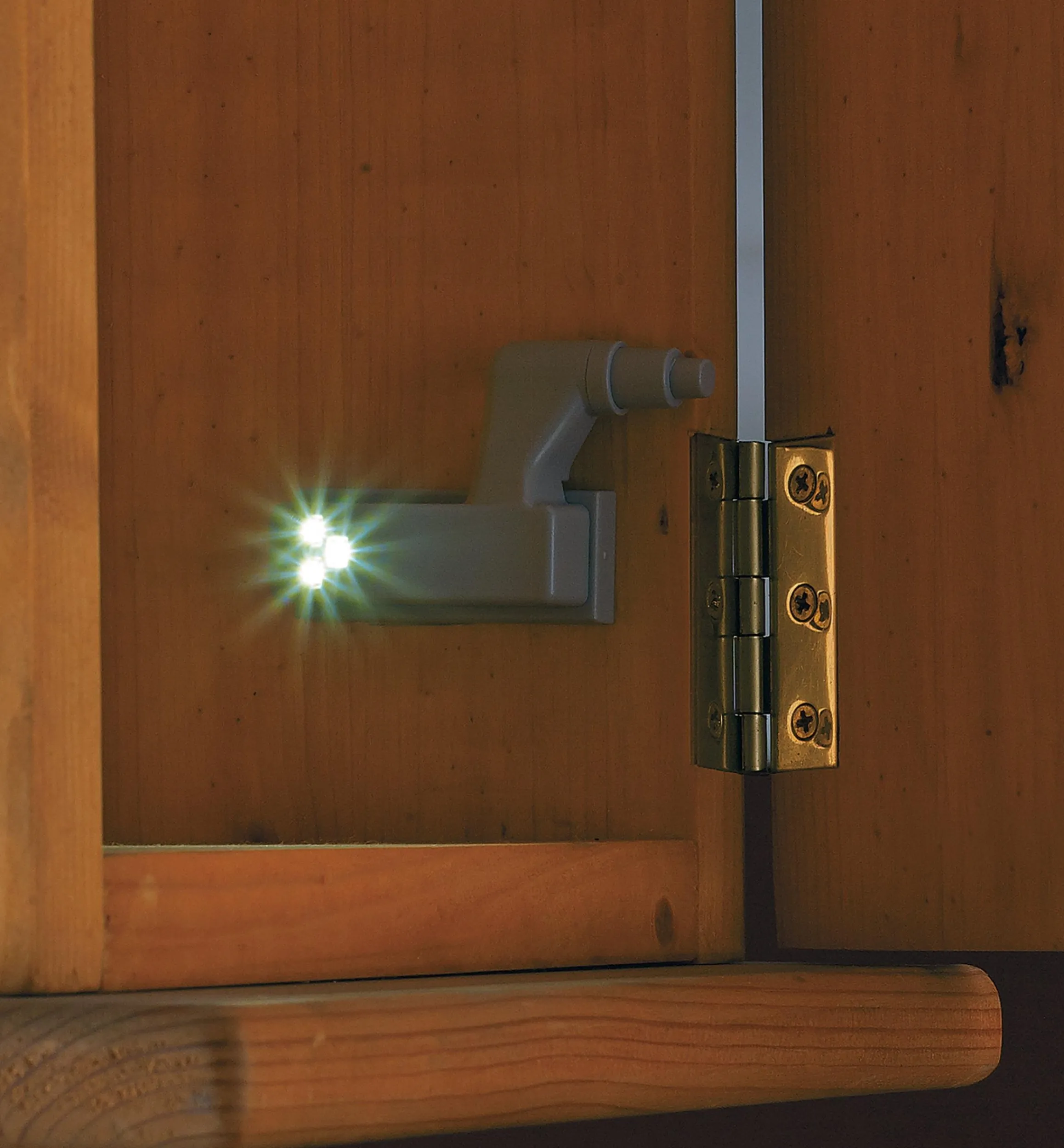 Lee Valley Lighting>Wireless Hinge LED